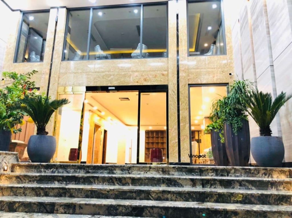 Giao chậu Vinapot cao cấp cho khách sạn tại Hà Giang