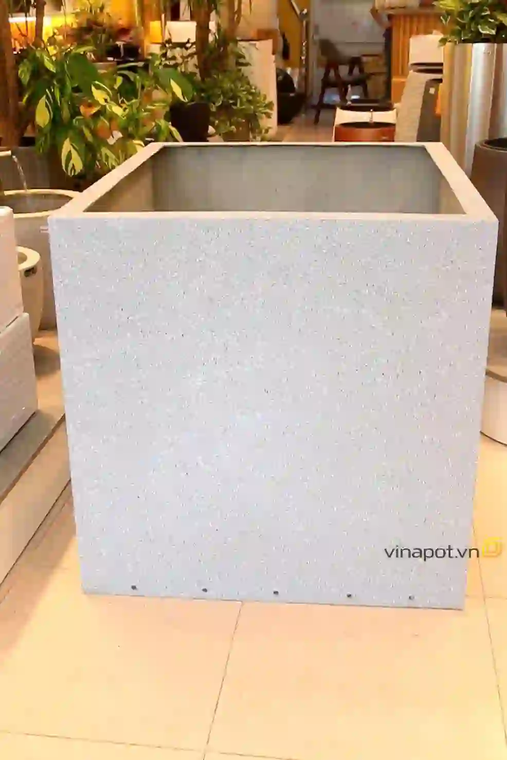 chau-trong-cay-vinapot Chậu trồng cây Vinapot phù hợp nhiều không gian.