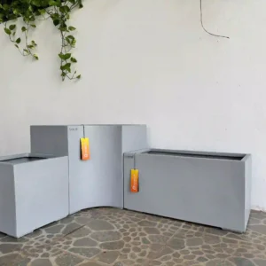 Chậu cây composite Vinapot sang trọng và tinh tế.