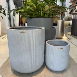 Chậu Composite Norwich-Hi dáng tròn kẻ sọc hiện đại